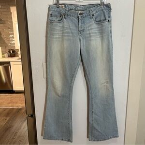 Abercrombie & Fitch Distressed Vintage Lightwash Button Fly Boot Cut 6
